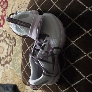 Women's running shoes